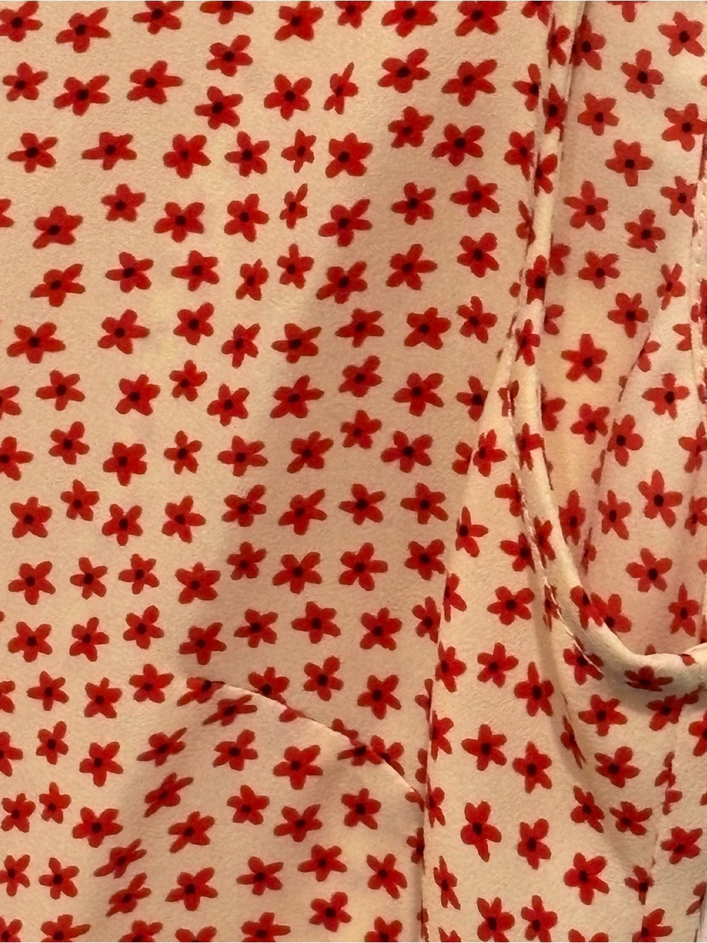 cabi Red floral Print Sleeveless Button-Down Top. Small. - Picture 6 of 7